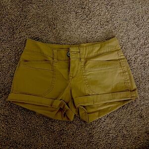 Union bay mini cargo shorts